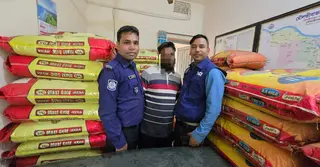 মৌলভীবাজারে বিশেষ অভিযানে ১১০ বস্তা ভারতীয় জিরা জব্দ, গ্রেপ্তার ১